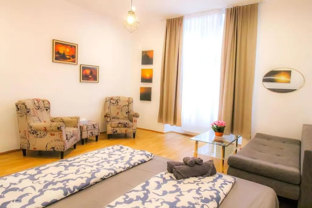 Vienna Riverside Residence Mm23